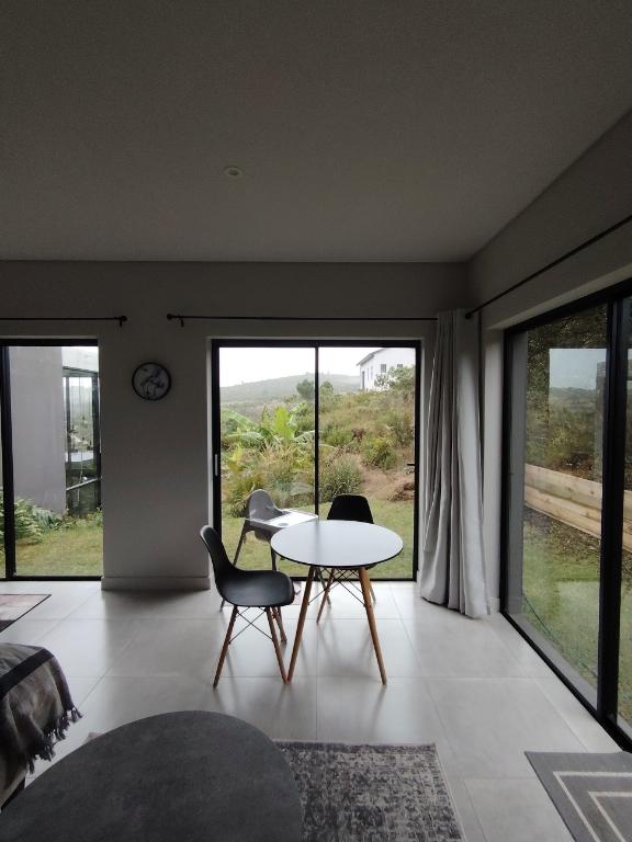 To Let 1 Bedroom Property for Rent in Brackenridge Western Cape